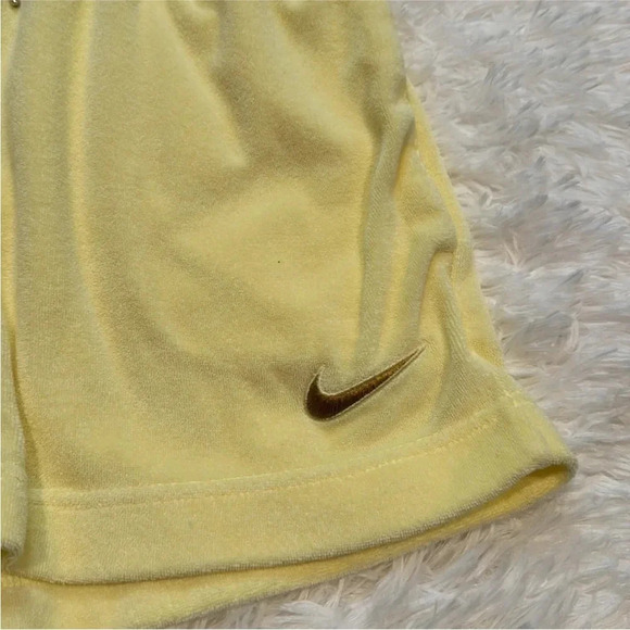 Nike Sportswear Terry Shorts - Picture 3 of 6